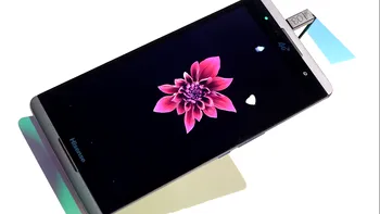 CES 2014: Hisense X1 extrapolează conceptul de phablet până la 6,8 inci