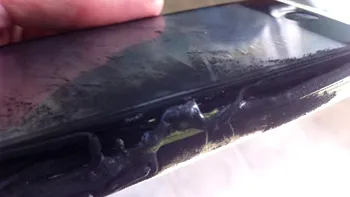 Un iPhone 5C topit a provocat arsuri de gradul doi unei eleve