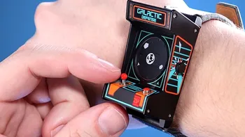 Classic Arcade Wristwatch este un ceas pentru gamerii adevăraţi