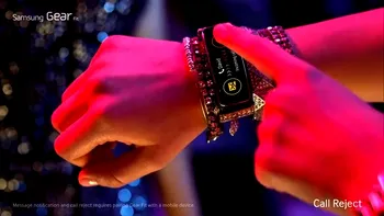 Noua reclamă la Gear Fit reuşeşte să te convingă că ai nevoie de el [VIDEO]