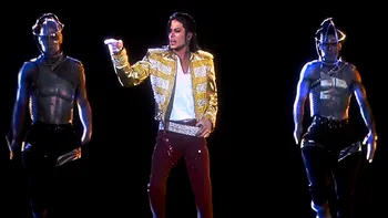 Michael Jackson în hologramă arată la fel de bine ca în tinereţe [VIDEO]