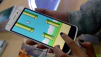 Flappy Bird apare din nou în magazine, reinventat