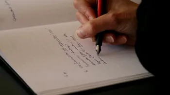Studiu: E mai eficient scrisul de mână decât pe un notebook