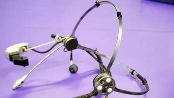 Dyson avea un prototip de ochelari inteligenți în 2001. Gadgetul Halo, foarte similar cu Google Glass