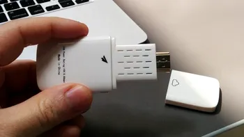 Similar cu Chromecast, acest stick face streaming pe TV de pe Firefox OS