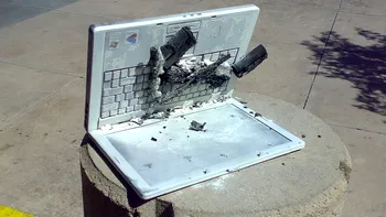 Răzbunarea mașinilor: Bateria explodată a unui laptop Dell face victime