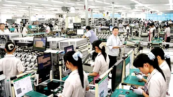 Sclavie modernă în fabricile furnizorilor Samsung?