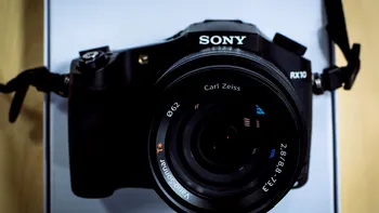 Succesul Sony în Europa: premii pentru cea mai bună tabletă și cameră mirrorless