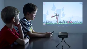 TouchPico, un nou pico proiector sensibil la atingeri