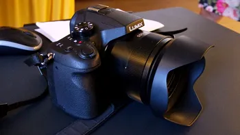 Panasonic FZ1000, un bridge cu capabilități de filmare 4K