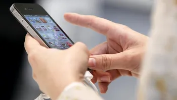 Un nou deces provocat de un iPhone pus la încărcat