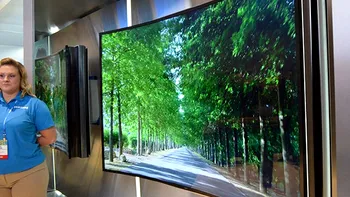 Samsung pregăteşte cel mai mare televizor flexibil pentru IFA 2014