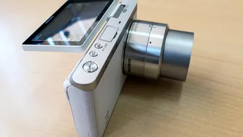 Samsung NX Mini – o mașinărie pentru selfie-uri și amintiri [REVIEW]