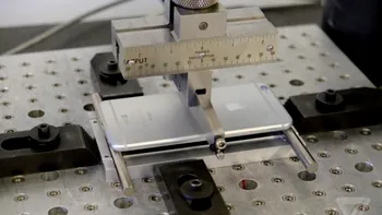 Apple explică scandalul „bendgate“: iPhone 6 Plus nu e de vină