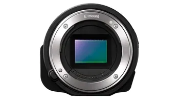 Camerele pentru telefon QX1 şi QX30 sunt mai dorite decât se aștepta Sony
