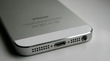 iPhone-ul nu se mai încarcă? Praful ar putea fi de vină