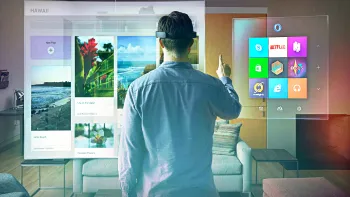 Microsoft HoloLens va funcţiona cu Xbox One şi computere cu Windows 10