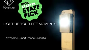 PowerLite îți oferă un bliţ performant și o baterie suplimentară în același gadget