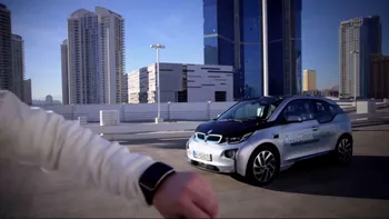 CES 2015 - Mașina BMW care se parchează singură face uitate accidentele din parcare