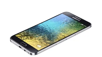 CES 2015 -  Galaxy E5 şi Galaxy E7 sunt cele mai noi smartphone-uri Samsung