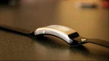 CES 2015 - Lenovo intră pe piața dispozitivelor purtabile lansând prima brățară inteligentă
