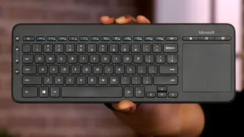 Gadgetul care te spionează wireless: Știe tot ce scrii și trimite datele hackerilor [VIDEO]