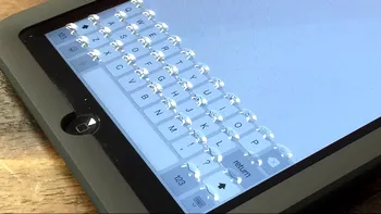 Tastatura care te va ajuta să scrii mai bine și nici nu îți va ocupa spațiu inutil pe ecran