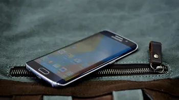 Samsung nu mai copiază iPhone, ci reclamele Apple. Cum arată cea pentru Galaxy S6 [VIDEO]
