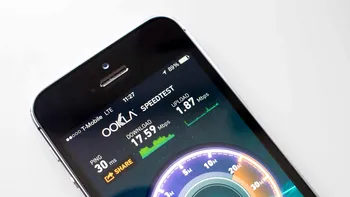 Hackerii îți pot face iPhone-ul să se închidă și să se deschidă la nesfârșit [VIDEO]