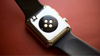 Chinezii vând copii de Apple Watch cu șase săptămâni înainte de lansarea originalului