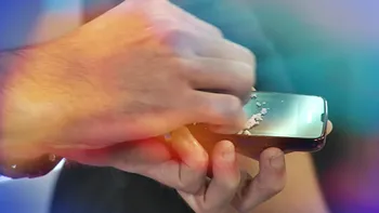 Emisiunea PLAYTECH - Testăm metode de a scăpa de zgârieturi și prezentăm ”jucării” pentru femei