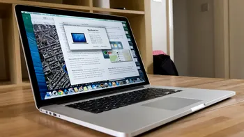 Google Chrome distruge autonomia pe noul MacBook Pro. Cât de bun e Safari?