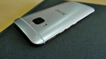 HTC One M9 e superb, dar vei avea probleme dacă ți se defectează