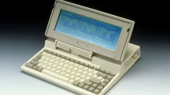 Tu știi care a fost primul laptop? Au trecut 30 de ani de la lansarea lui [VIDEO]