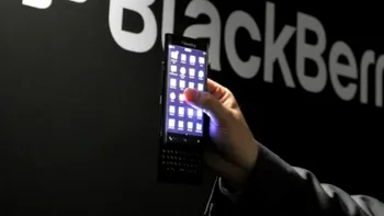 BlackBerry revine la un design de mult uitat: smartphone cu șină