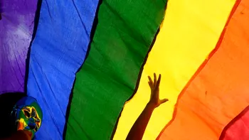 Filtrul-curcubeu pentru susținerea căsătoriilor gay, un alt experiment Facebook?