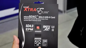 După stick-ul de 256GB a apărut și cardul microSD de 512GB, dar costă o mică avere