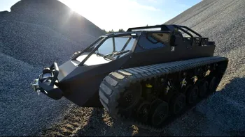 Dacă visai la un tanc precum cel din Mad Max, acum poți să îl ai [VIDEO]