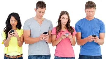 Cât de repede vom ajunge să folosim cu toţii un smartphone?