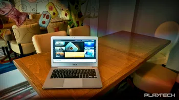 Playtest: Asus Zenbook UX305 - Laptop cum toate ar trebui să fie