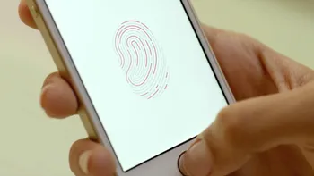 Telefoane cu cititor de amprentă în ecran sunt aproape