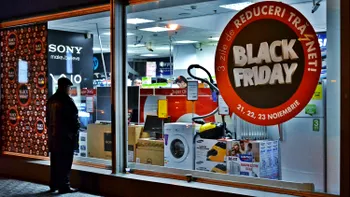 De ce cresc prețurile înainte de promoții, practică celebră de Black Friday