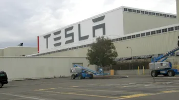 Secretele celei mai mari fabricii Tesla în 4K [VIDEO]