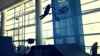 Cum poate un computer cât un nasture să transforme mersul pe bicicletă într-un joc video