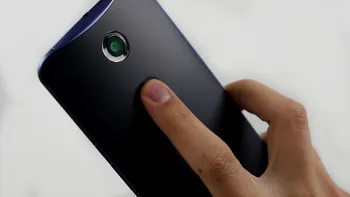 Noile telefoane Nexus sunt metalice și vin cu senzor de amprente