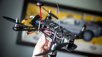 Videoclipul care ne arată cât de rapid poate zbura o dronă