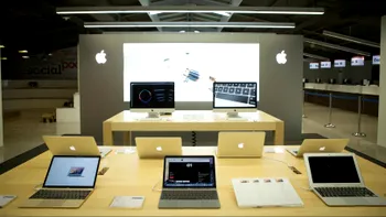 Cei de la eMAG au deschis primul Apple Shop din România