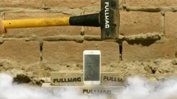 Ce se întâmplă când scufunzi un iPhone 6S în azot lichid [VIDEO]