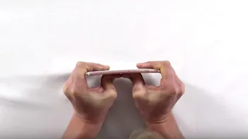 Cât de ușor se îndoaie iPhone 6S Plus [VIDEO]
