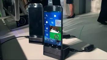Primul telefon Windows 10 de la Acer vine la pachet cu tastatură și mouse